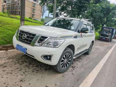 2019年08月 日產(chǎn) 途樂  4.0L 領(lǐng)英型圖片