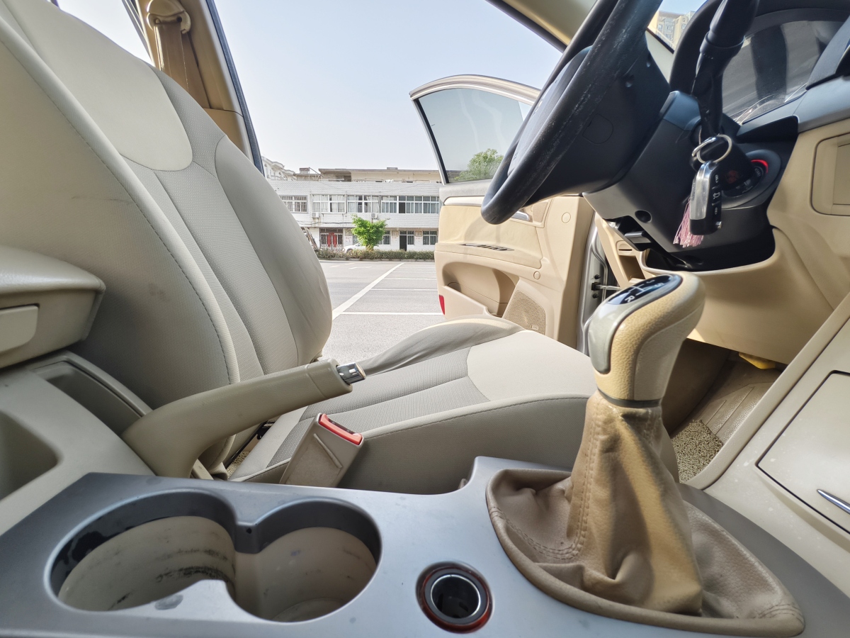 榮威 350  2014款 1.5L 手動迅捷版圖片