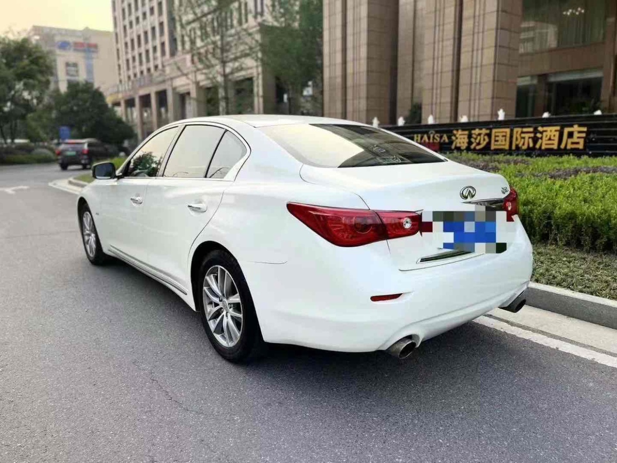 英菲尼迪 Q50L  2015款 2.0T 舒適版圖片