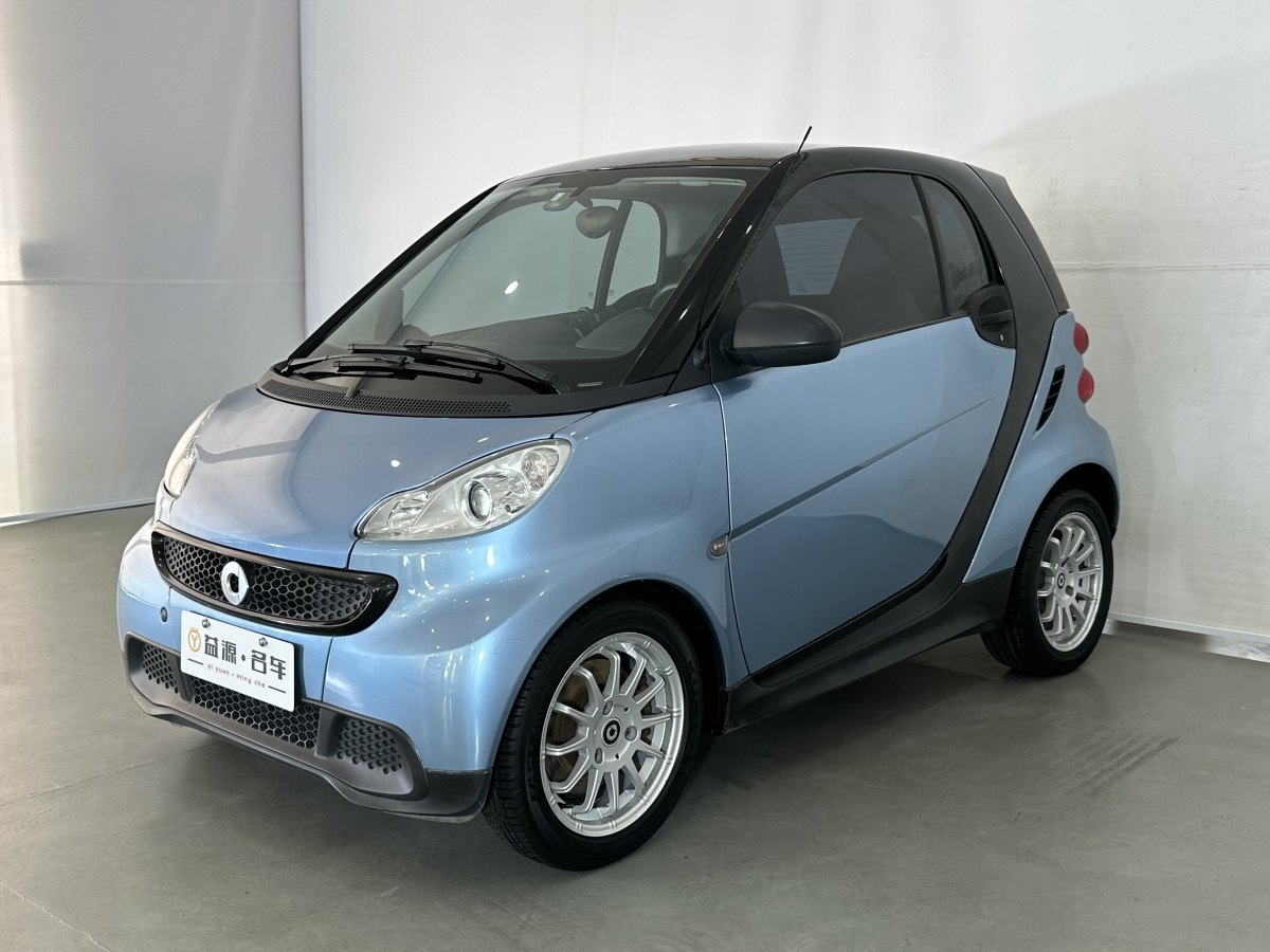 2012年9月smart fortwo  2012款 1.0 MHD 硬頂標(biāo)準(zhǔn)版