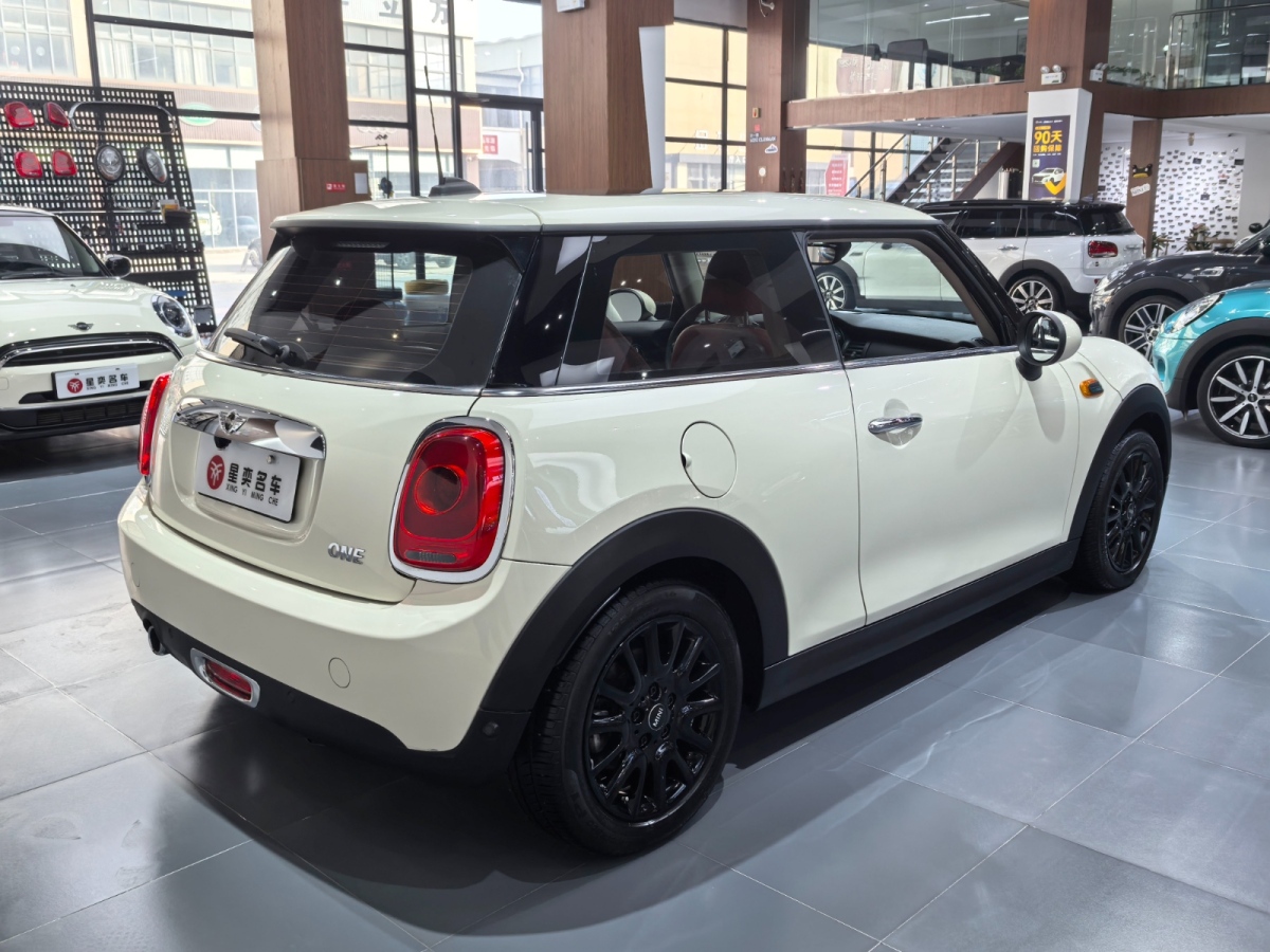 MINI MINI  2016款 1.2T ONE 先鋒派圖片