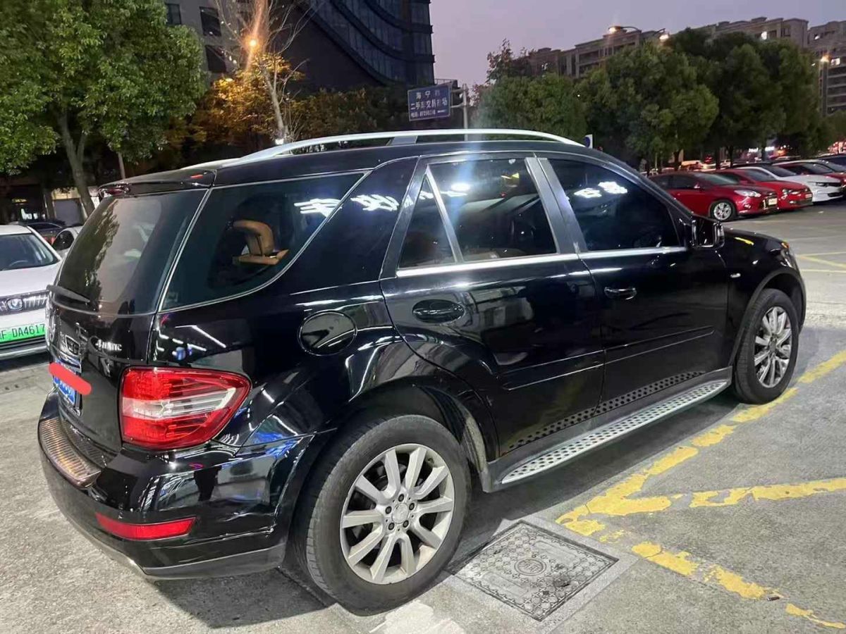 奔馳 奔馳M級AMG  2011款 AMG ML 63圖片