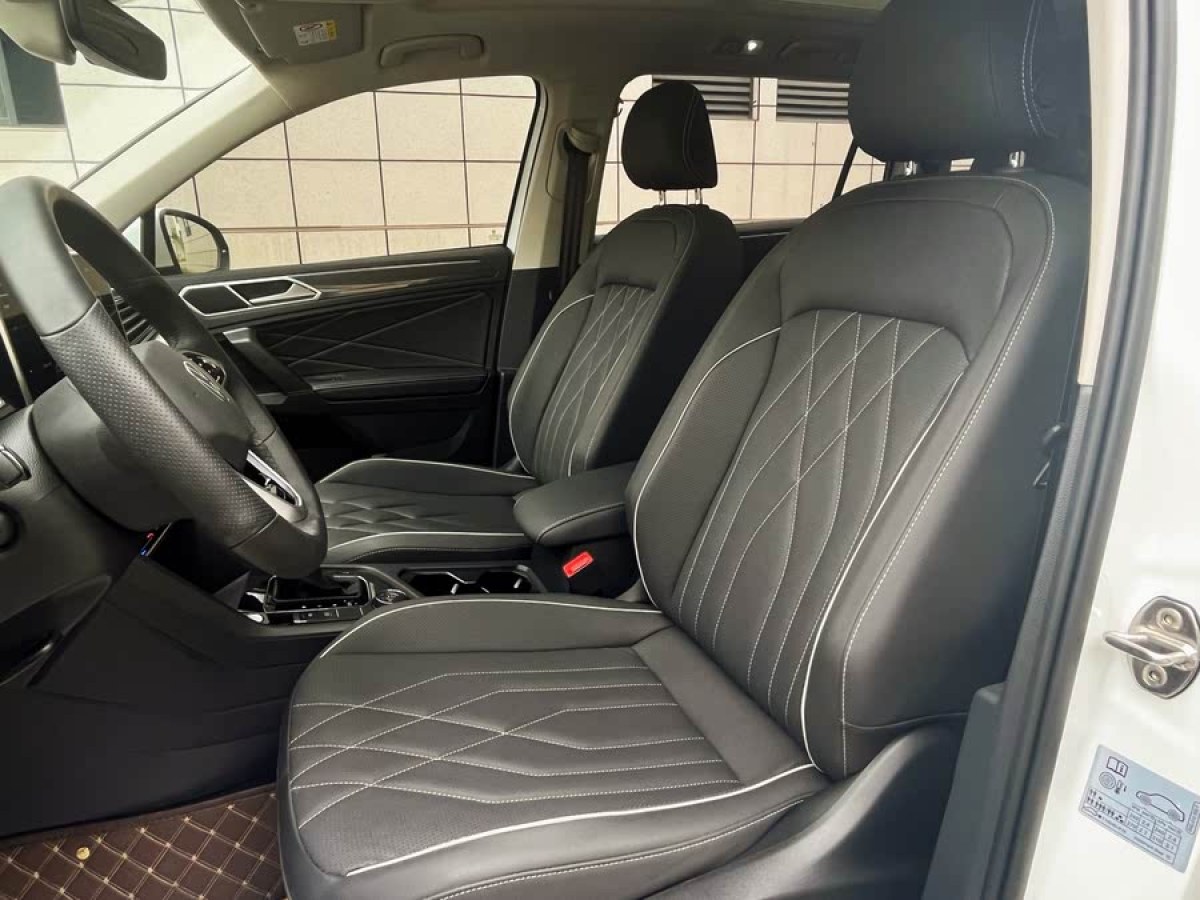 大眾 途觀L  2023款 改款 380TSI 自動(dòng)四驅(qū)R-Line越享版7座圖片