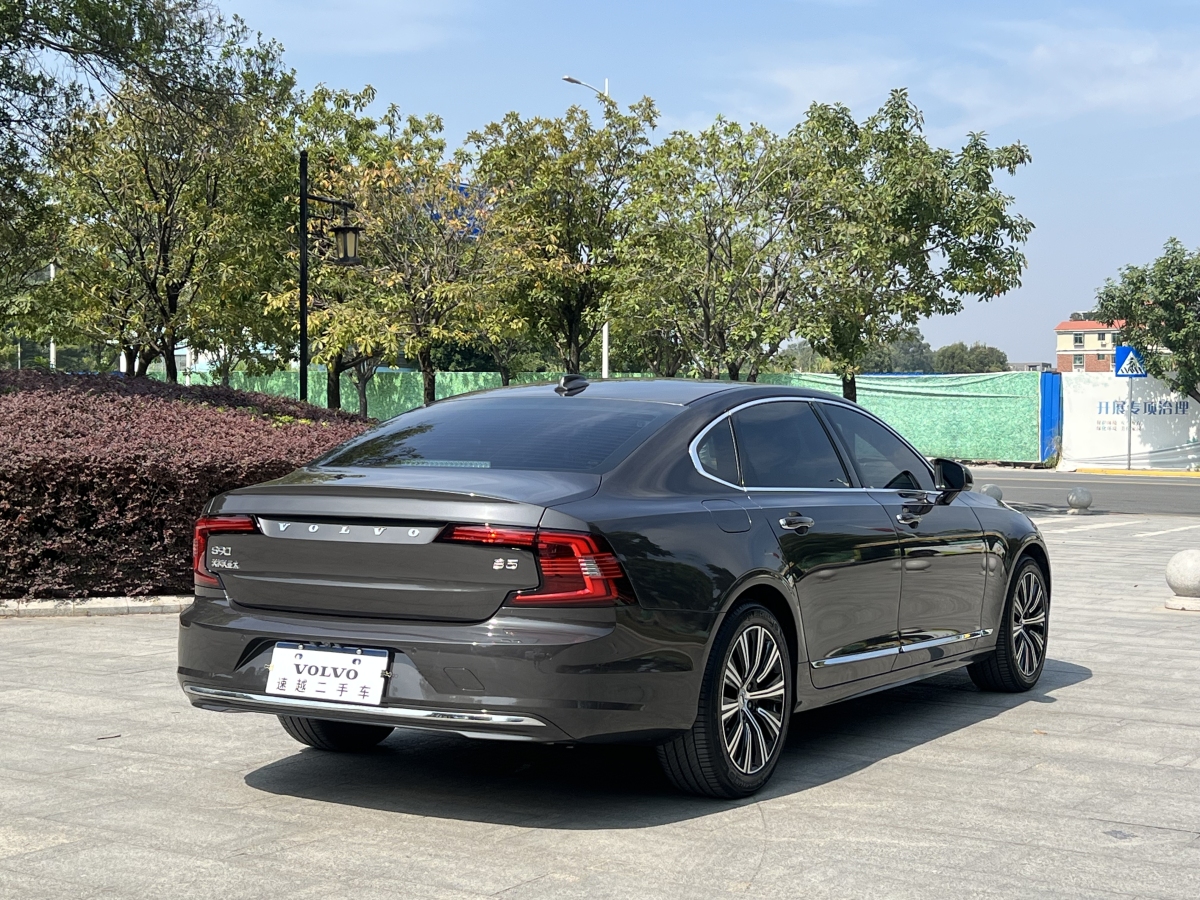 沃爾沃 S90  2021款 B5 智遠(yuǎn)豪華版圖片