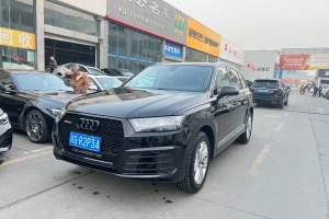 奥迪Q7 奥迪 40 TFSI S line运动型