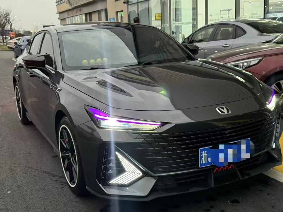 奔馳 V級(jí)  2022款 V 260 L 長(zhǎng)軸距尊貴版圖片