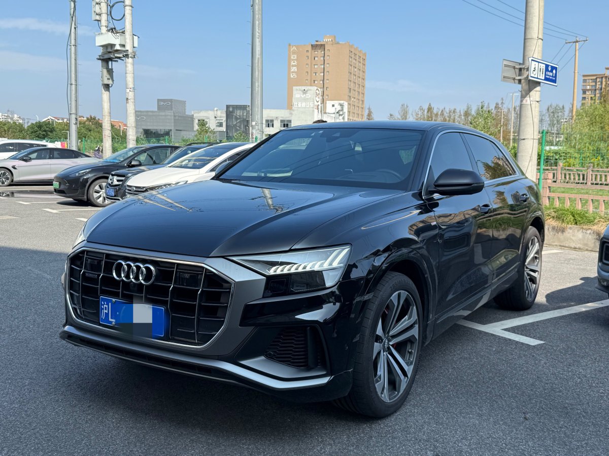 2020年5月奧迪 奧迪Q8  2023款 55 TFSI 尊享動感型