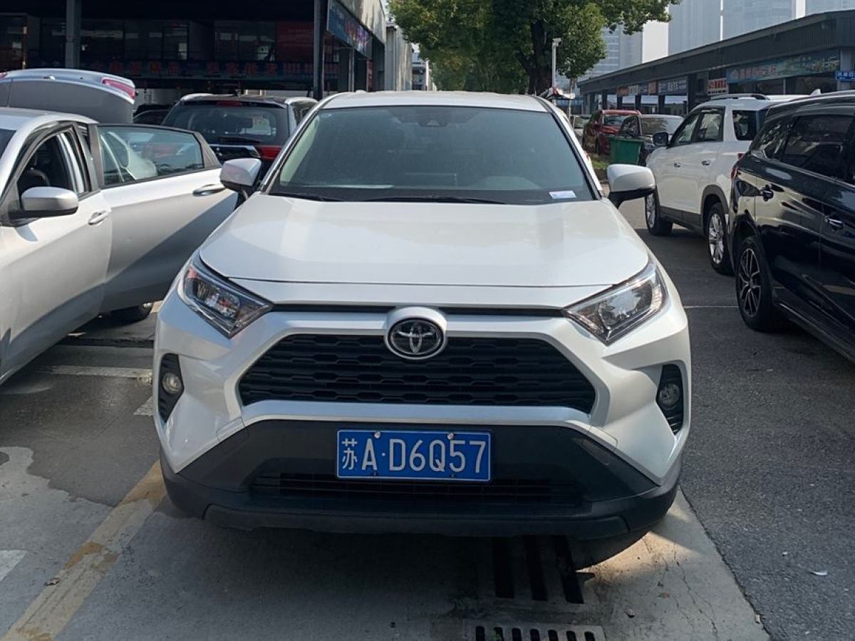 豐田 RAV4榮放  2021款 2.0L CVT兩驅(qū)都市版圖片