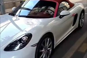 718 保時(shí)捷 Boxster Style Edition 2.0T