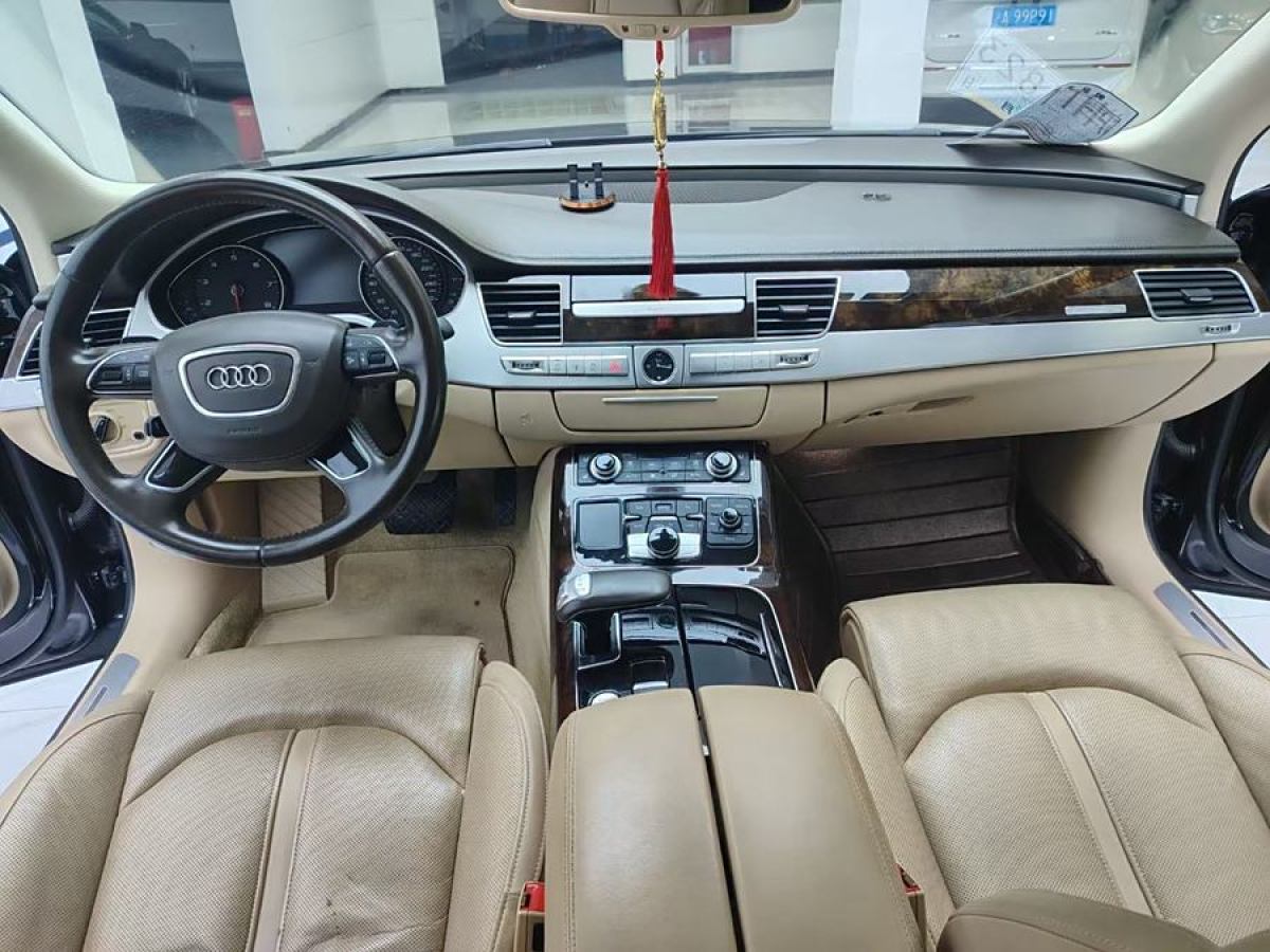 奧迪 奧迪A8  2014款 A8L 45 TFSI quattro豪華型圖片