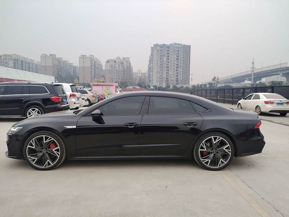 奧迪 奧迪A7L  2023款 45 TFSI quattro S-line 黑武士版圖片