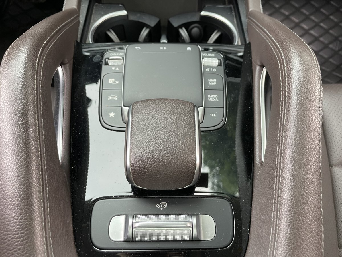 奔馳 奔馳GLE  2023款 GLE 450 4MATIC 動(dòng)感型圖片