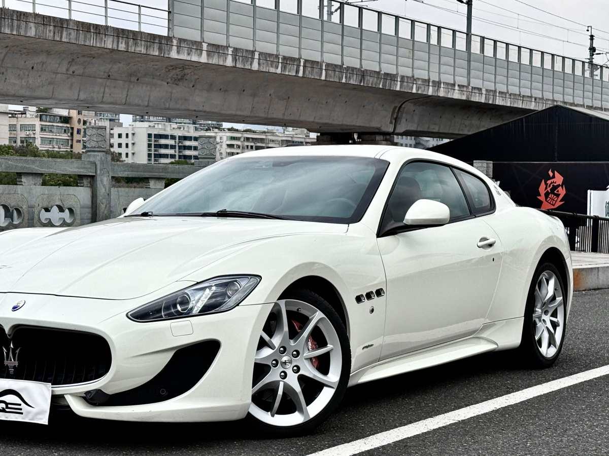 2014年10月瑪莎拉蒂 GranTurismo  2013款 4.7L Sport F1