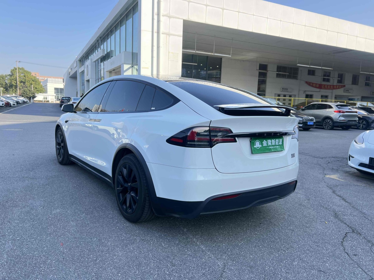 特斯拉 Model X  2023款 雙電機全輪驅(qū)動版圖片