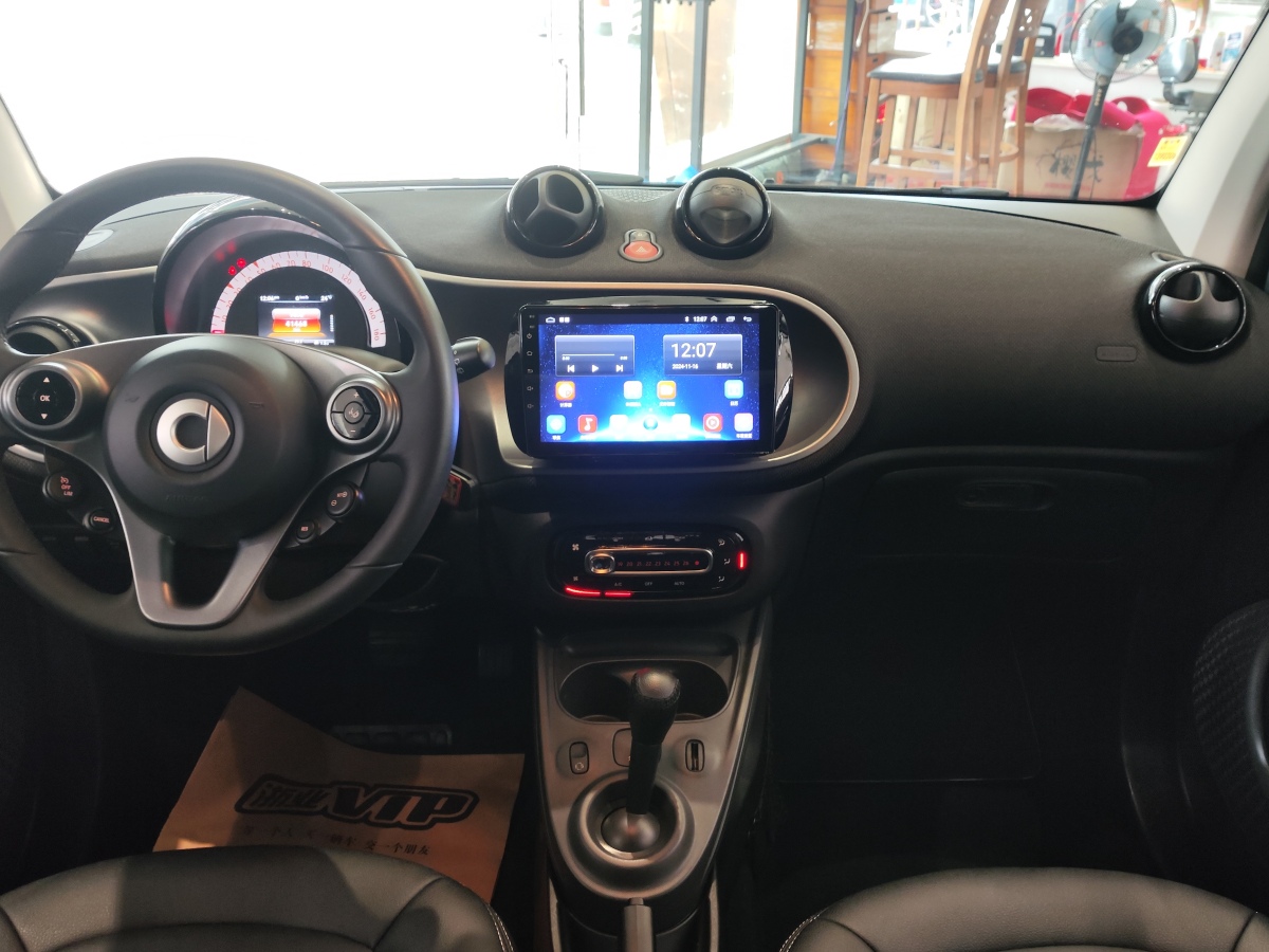 smart fortwo  2011款 1.0 MHD 硬頂激情版圖片