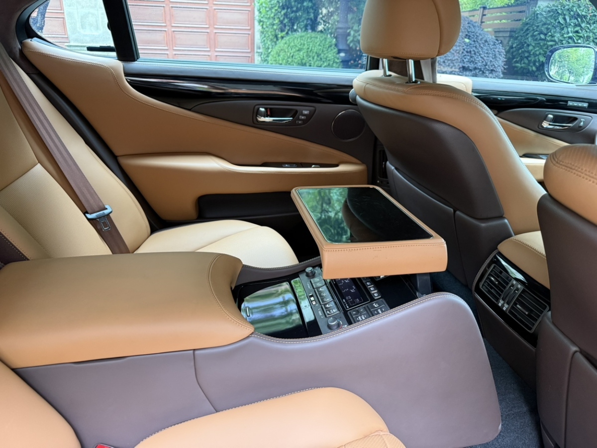雷克薩斯 LS  2007款 600hL 尊貴版圖片