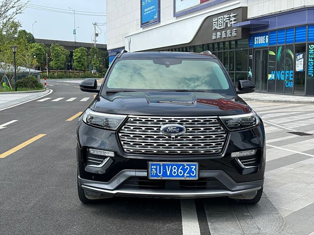 2021年8月福特 探險(xiǎn)者  2023款 EcoBoost 285 四驅(qū)鈦金版 6座