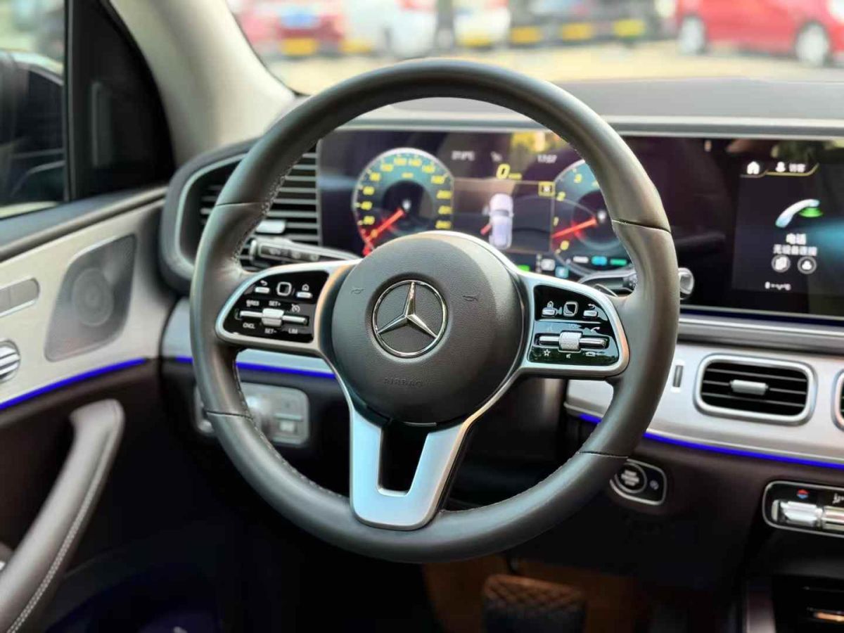 奔馳 奔馳GLE  2020款  GLE 350 4MATIC 時(shí)尚型圖片