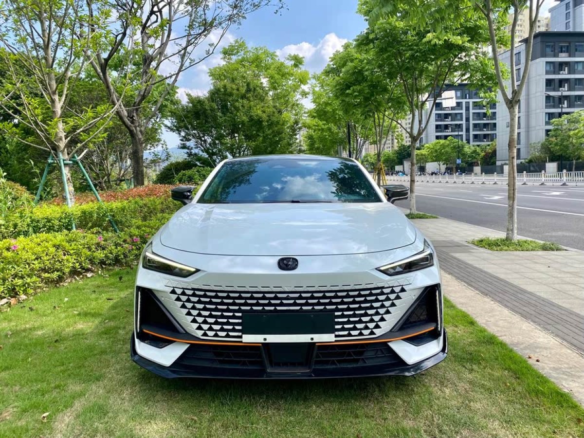 長安 長安UNI-V  2023款 1.5T 運動版圖片