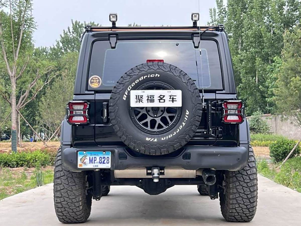 Jeep 牧馬人  2024款 2.0T 羅賓漢四門版圖片