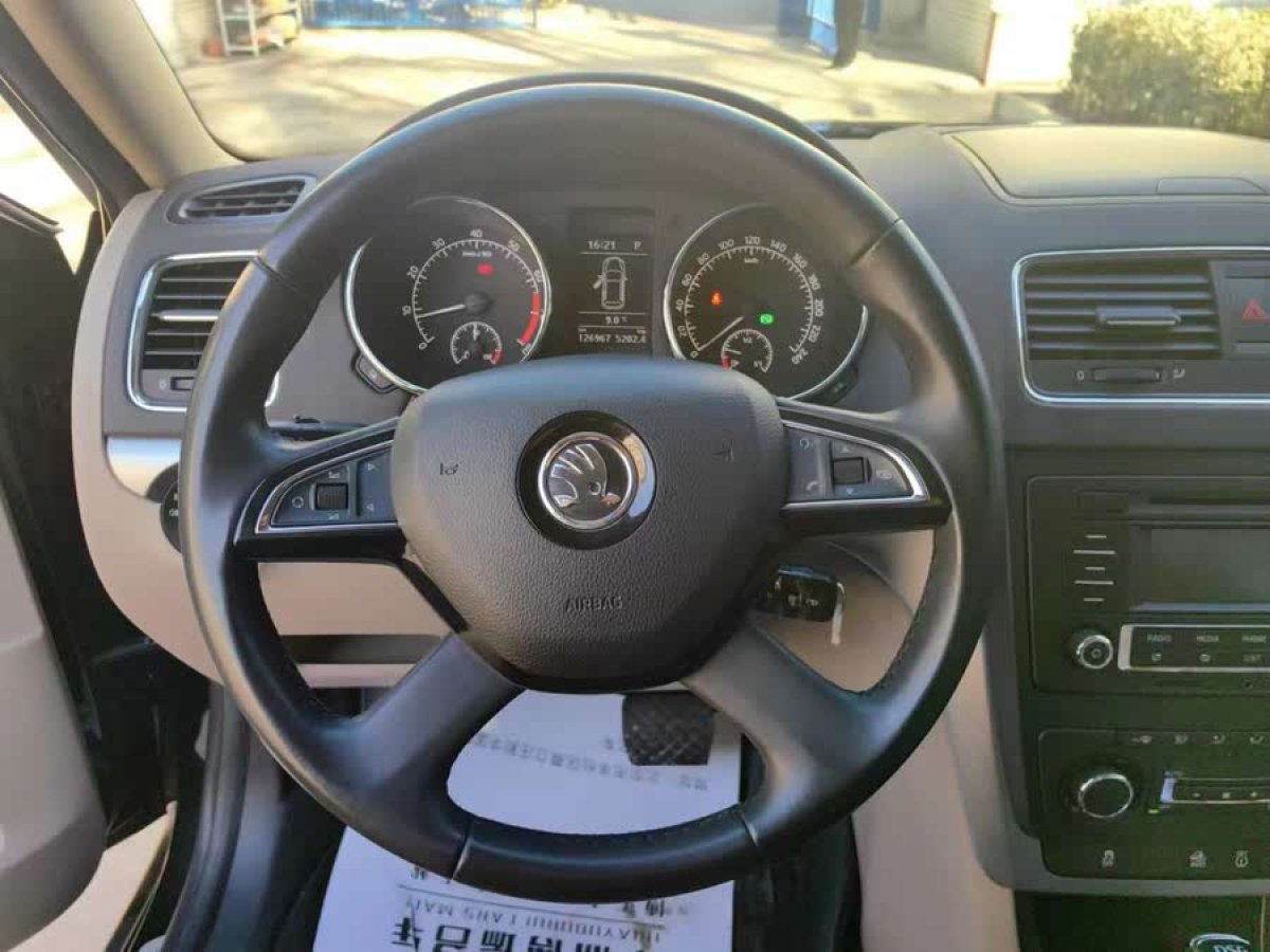 斯柯達(dá) Yeti  2014款 1.8TSI DSG極地版圖片