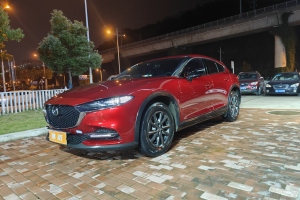 CX-4 马自达 2.0L 自动两驱蓝天活力版