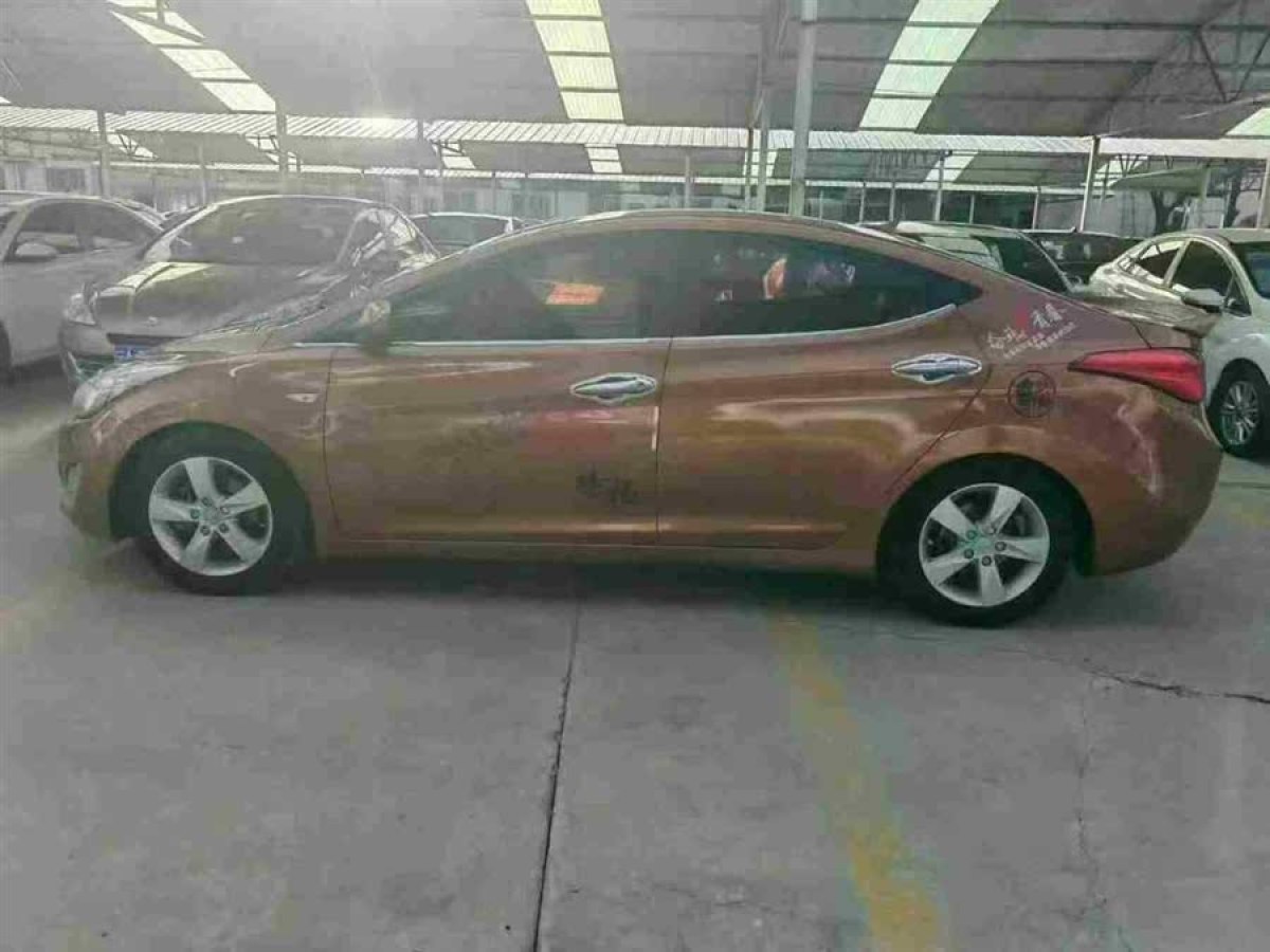 現(xiàn)代 朗動(dòng)  2012款 1.6L 手動(dòng)時(shí)尚型圖片