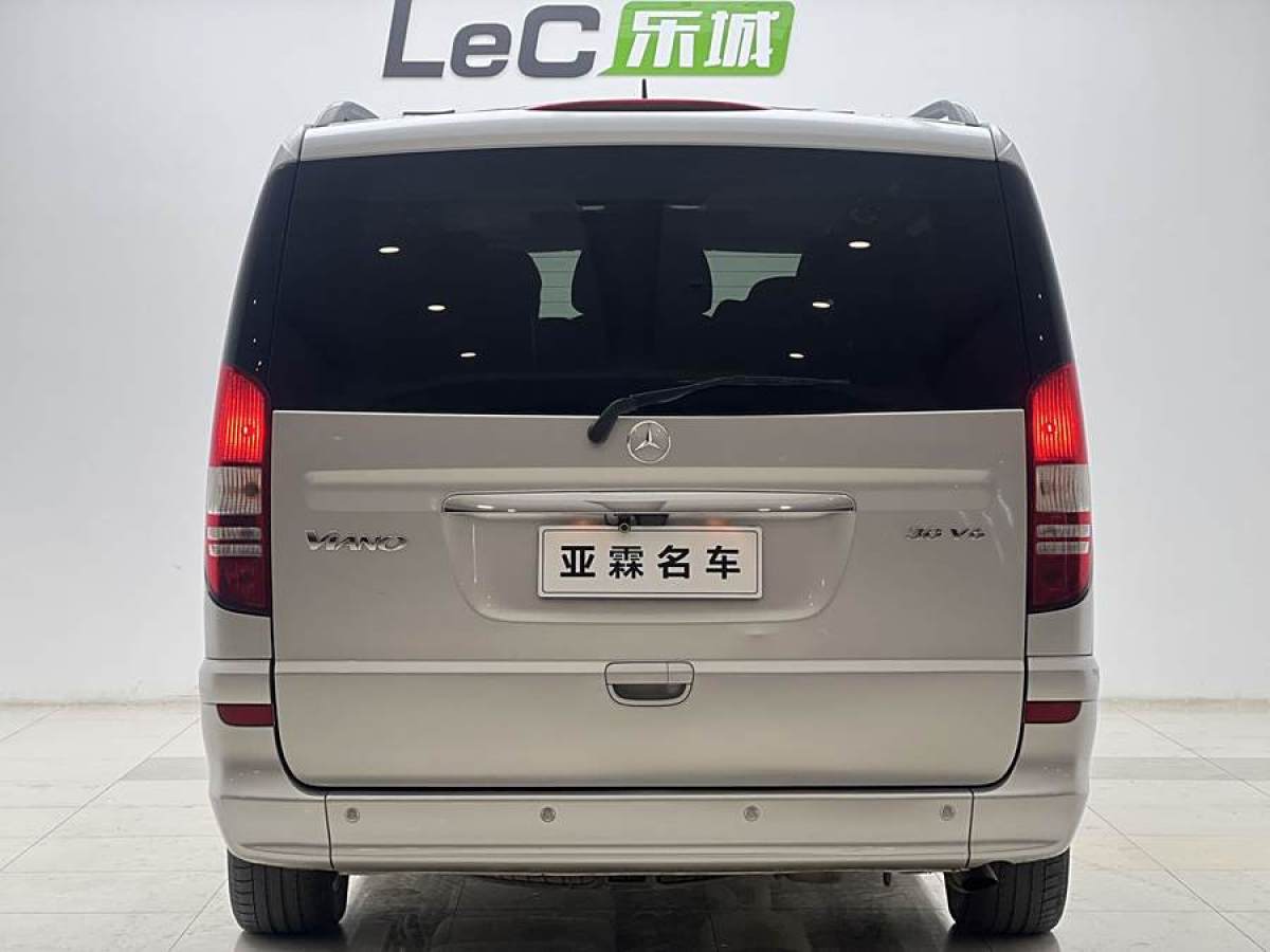 奔馳 唯雅諾  2013款 3.0L 領(lǐng)航版圖片