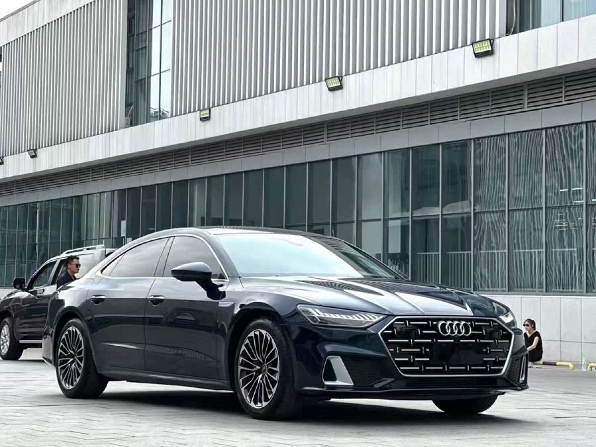 奧迪 奧迪A7L  2022款 45 TFSI S-line 筑夢青春版圖片