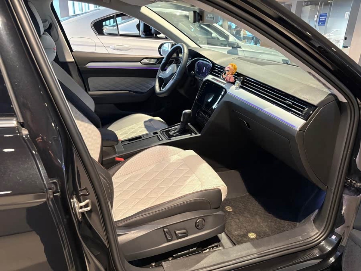 大眾 邁騰  2023款 200萬輛紀念版 330TSI DSG豪華型圖片