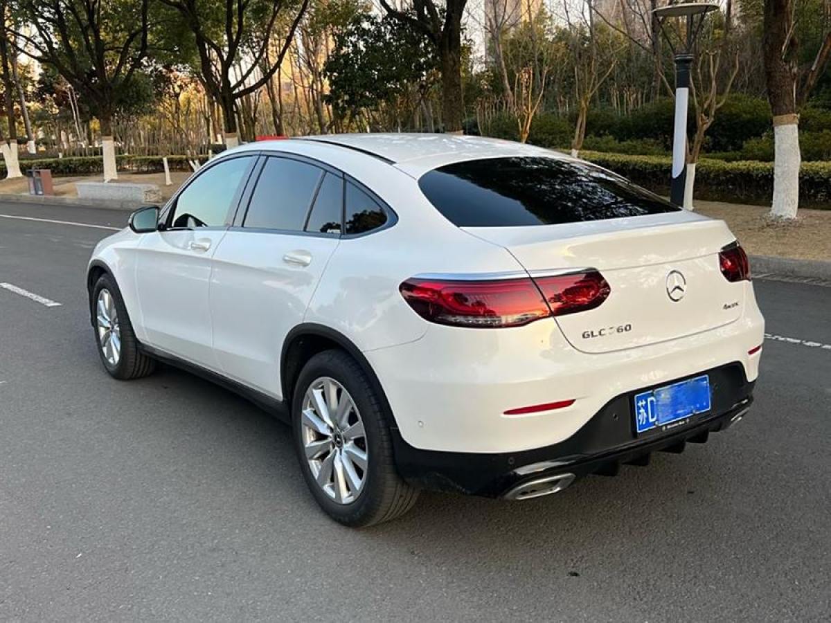 奔馳 奔馳GLC  2021款 GLC 260 4MATIC 轎跑SUV圖片