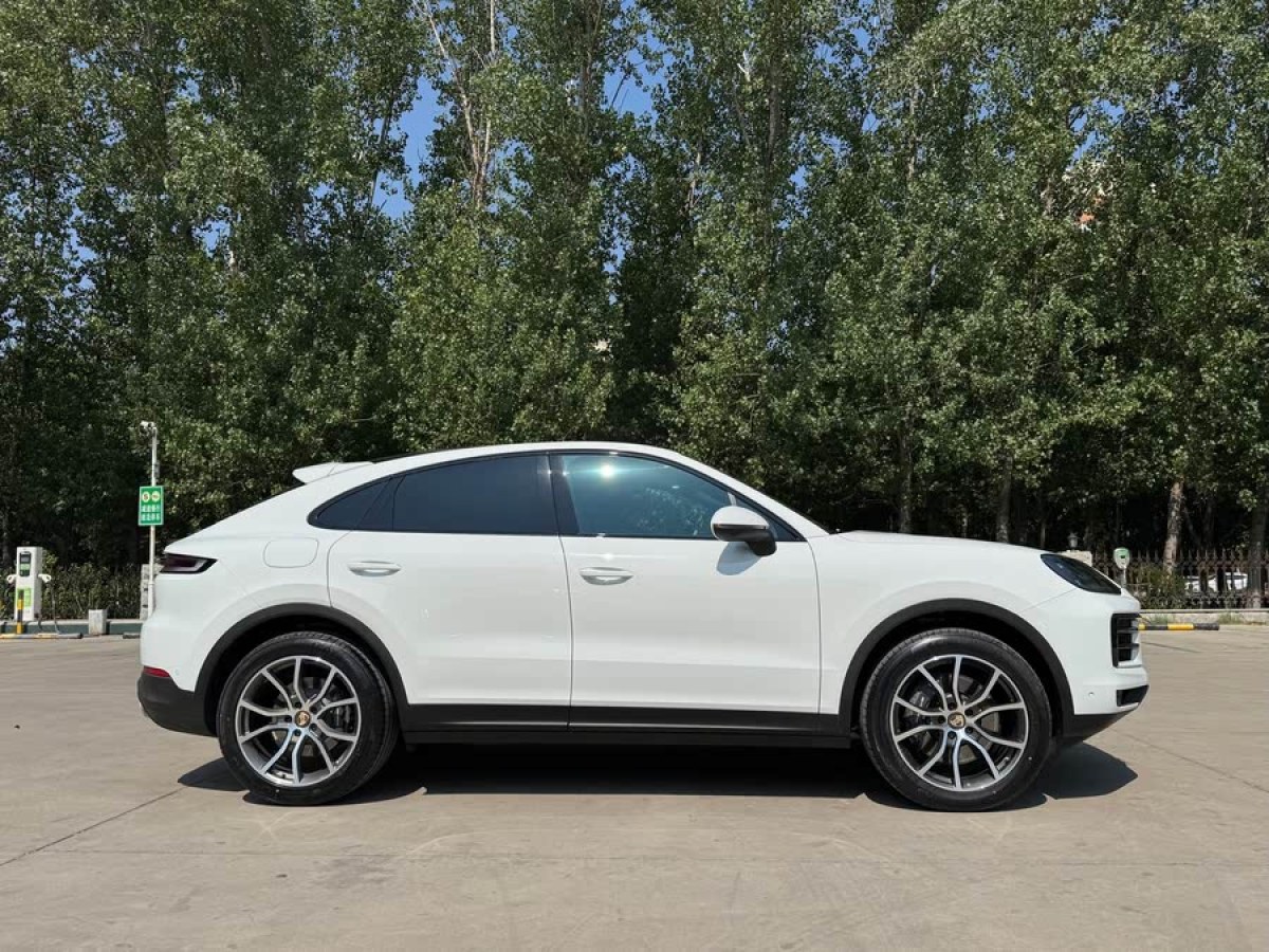 保時(shí)捷 Cayenne  2024款 Cayenne Coupé 3.0T圖片