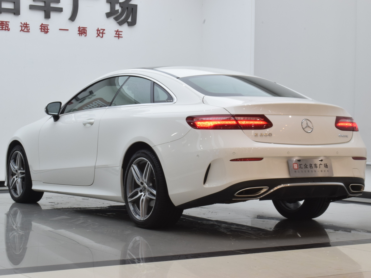 奔馳 奔馳E級(jí)  2018款 E 200 4MATIC 轎跑車圖片