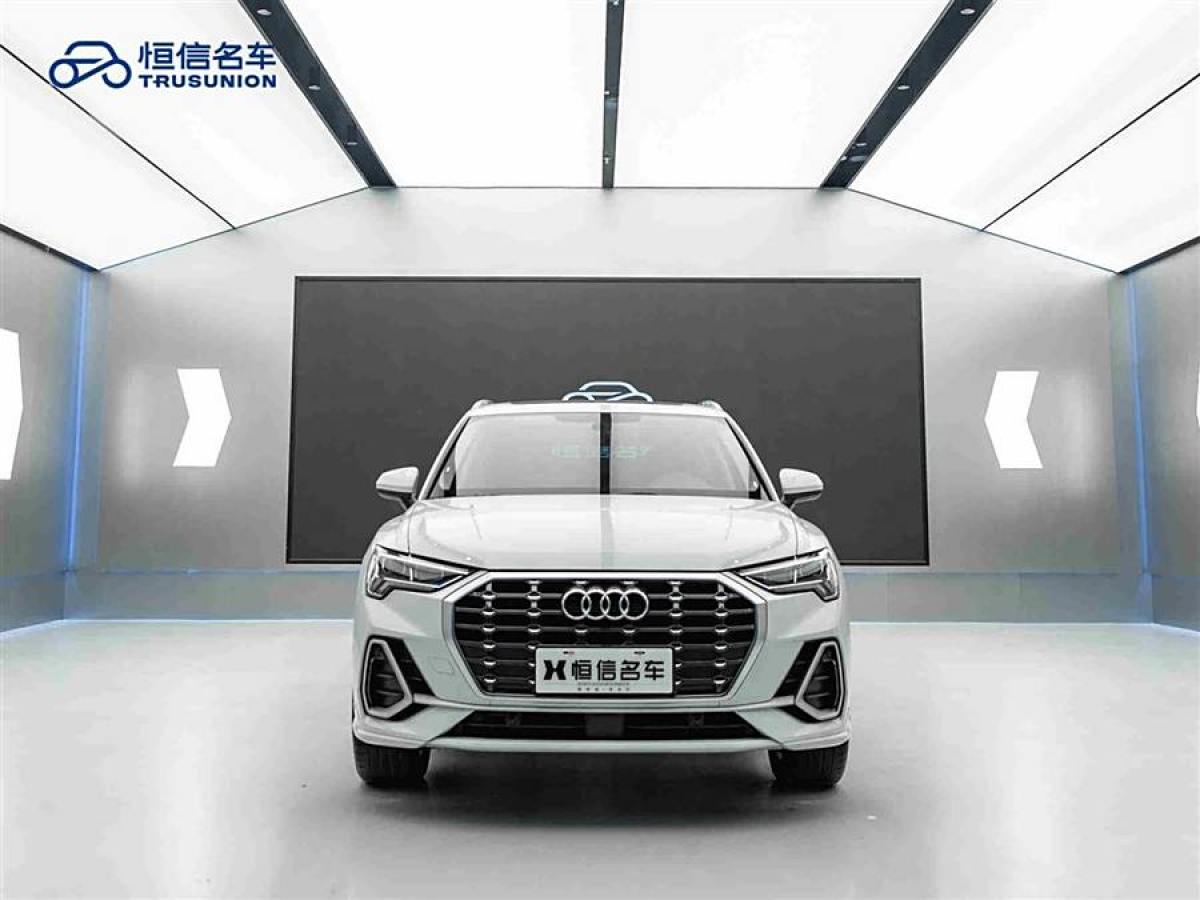 奧迪 奧迪Q3  2023款 35 TFSI 時(shí)尚動(dòng)感型（1.5T）圖片