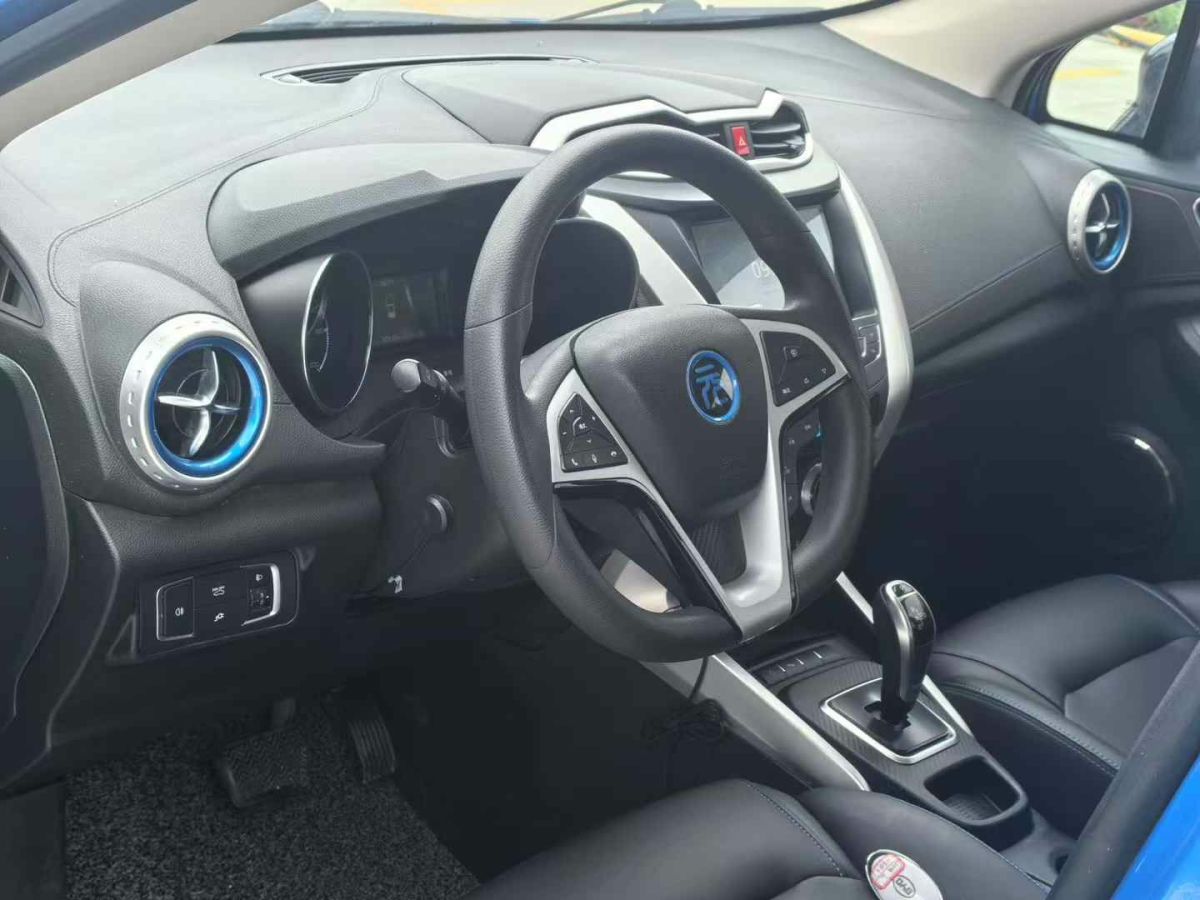 比亞迪 元新能源  2019款 EV360 智聯(lián)悅享型圖片