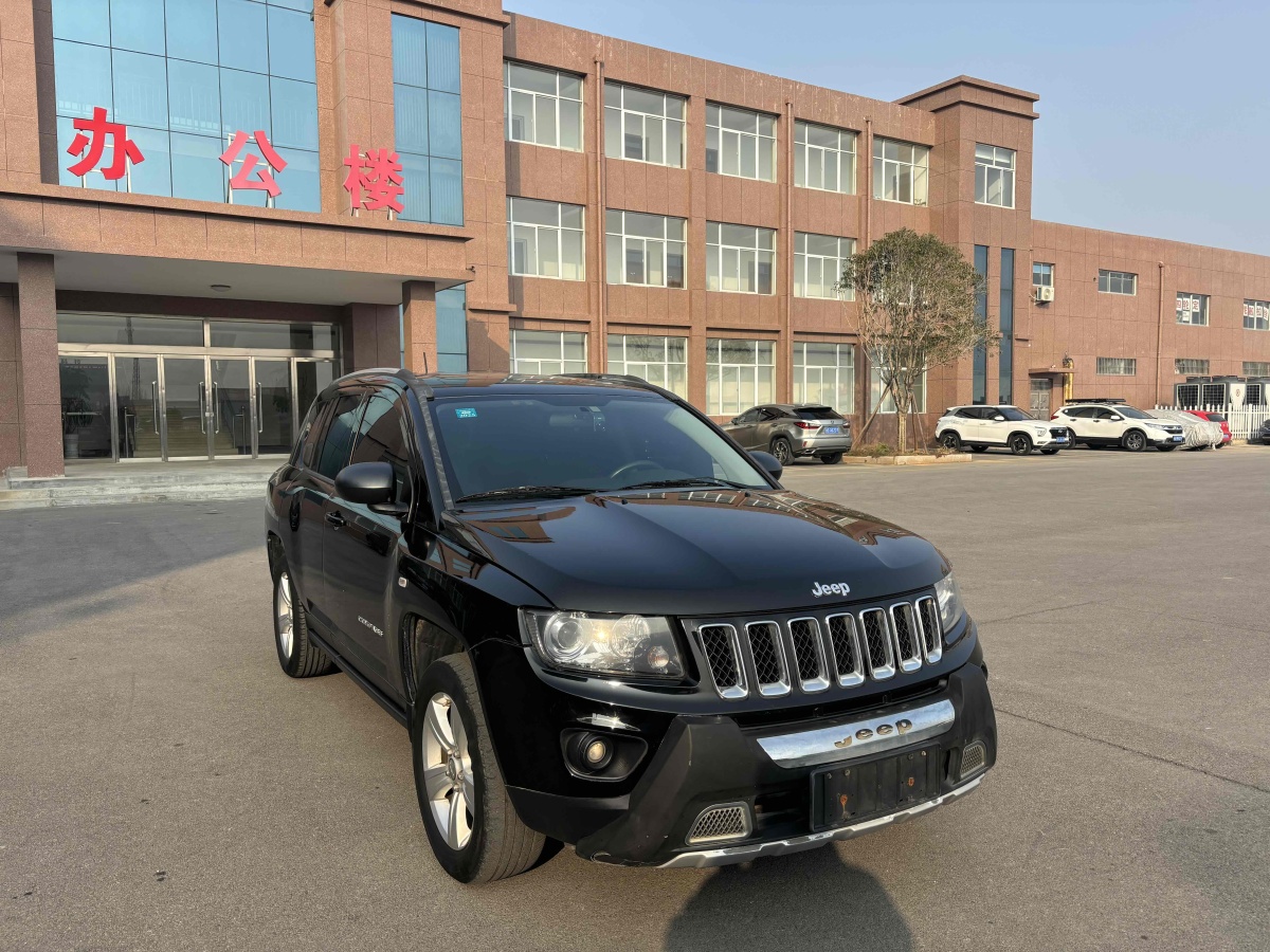 Jeep 指南者  2015款 2.0L 兩驅(qū)運(yùn)動(dòng)版圖片