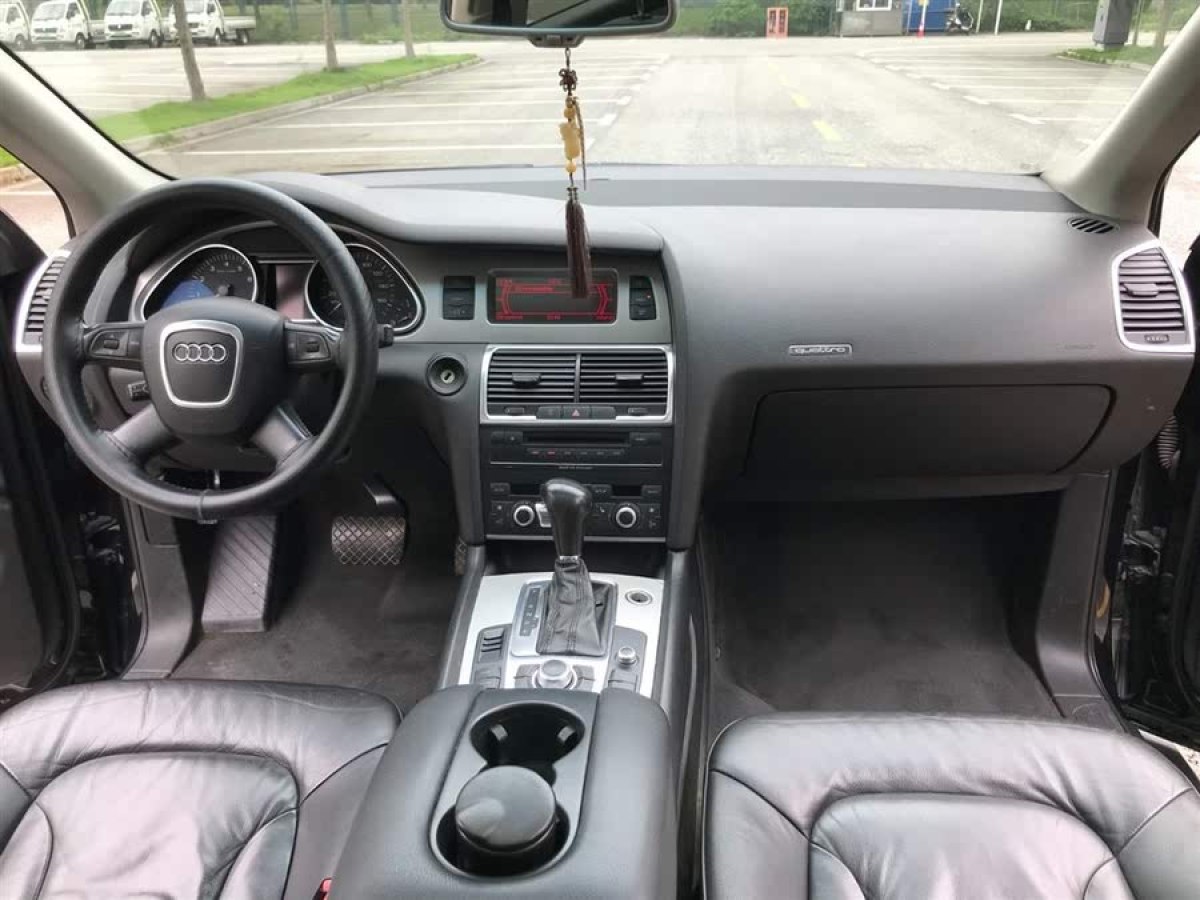 奧迪 奧迪Q7  2007款 3.6 FSI quattro 豪華型圖片