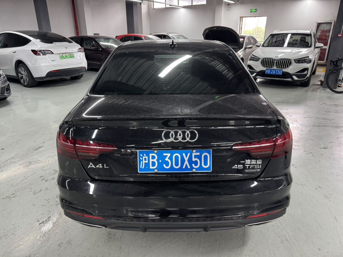 2023年3月奧迪 奧迪A4L  2022款 45 TFSI quattro 臻選動感型