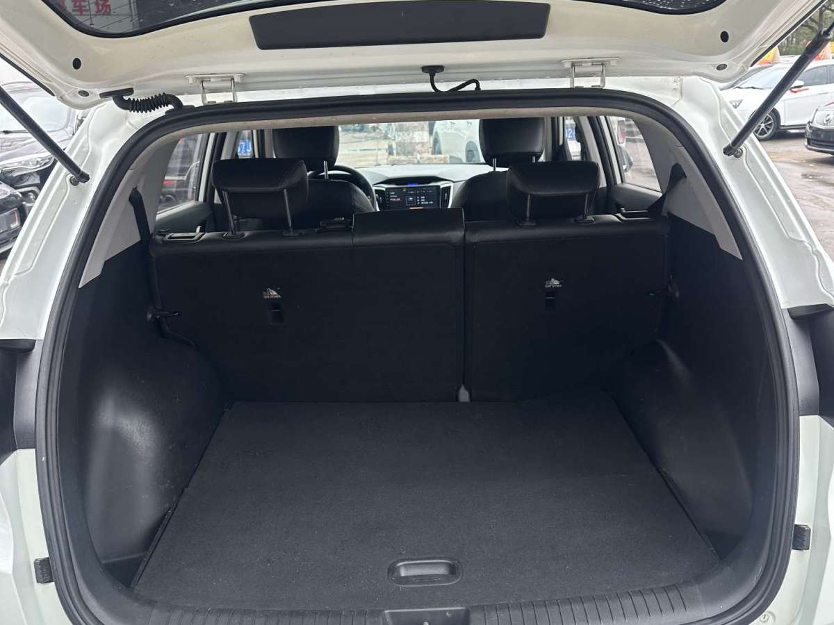 現(xiàn)代 ix25  2015款 1.6L 自動(dòng)兩驅(qū)智能型GLS圖片