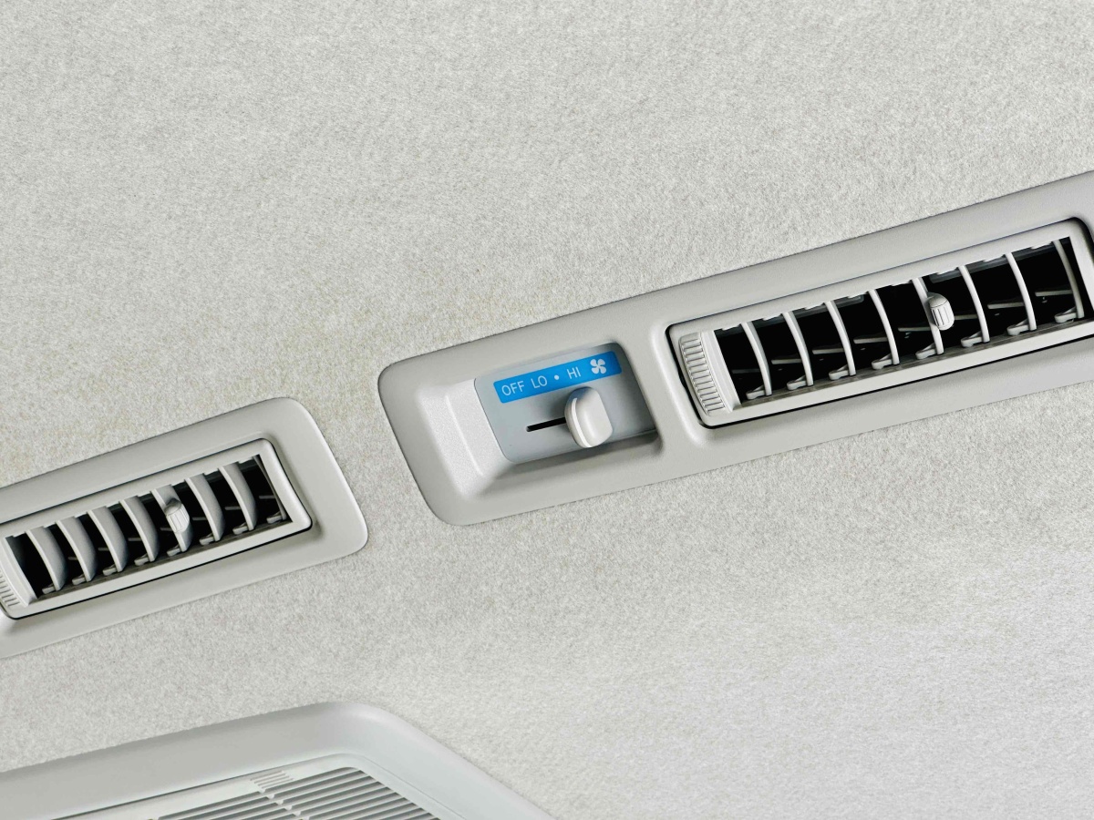 豐田 HIACE  2011款 2.7L自動豪華版10座圖片