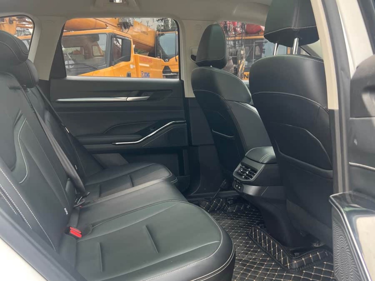 哈弗 H6  2022款 第三代 1.5T 自動兩驅(qū)Pro圖片