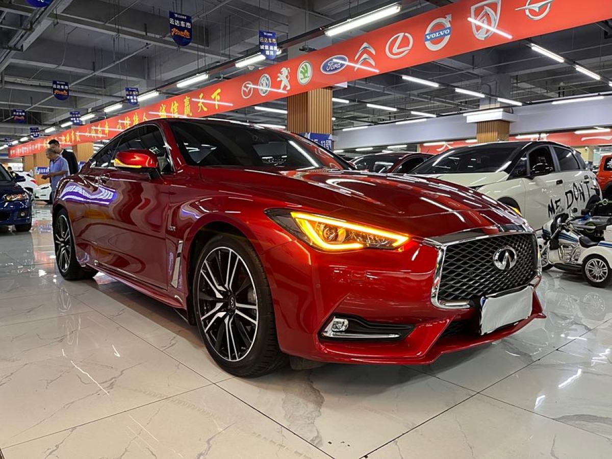 英菲尼迪 Q60  2019款 S 2.0T 豪華運(yùn)動(dòng)版圖片