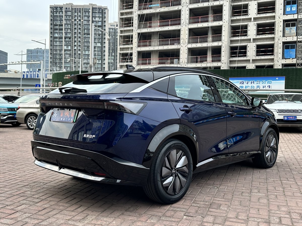 日產(chǎn) Ariya艾睿雅  2022款 兩驅(qū)長(zhǎng)續(xù)航頂配版圖片