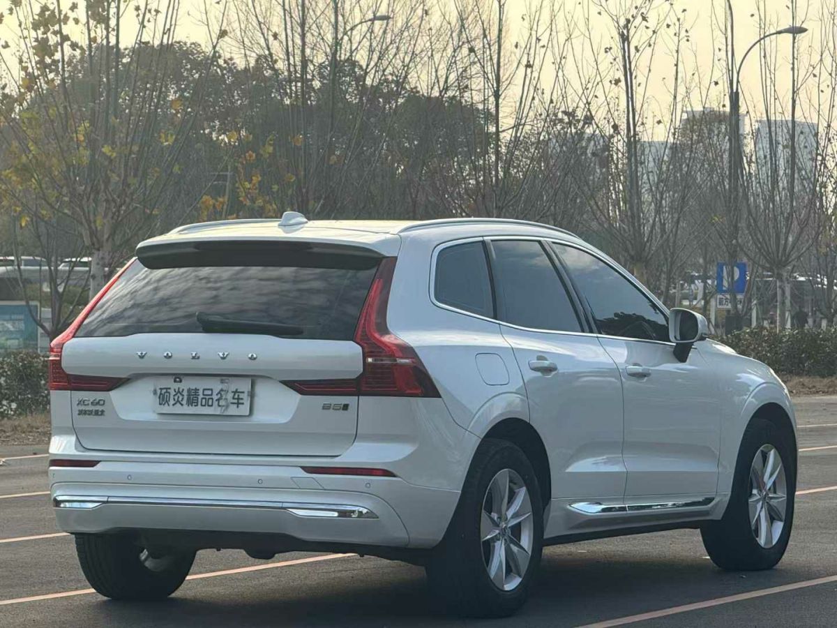 沃爾沃 XC60  2022款 B4 智行豪華版圖片