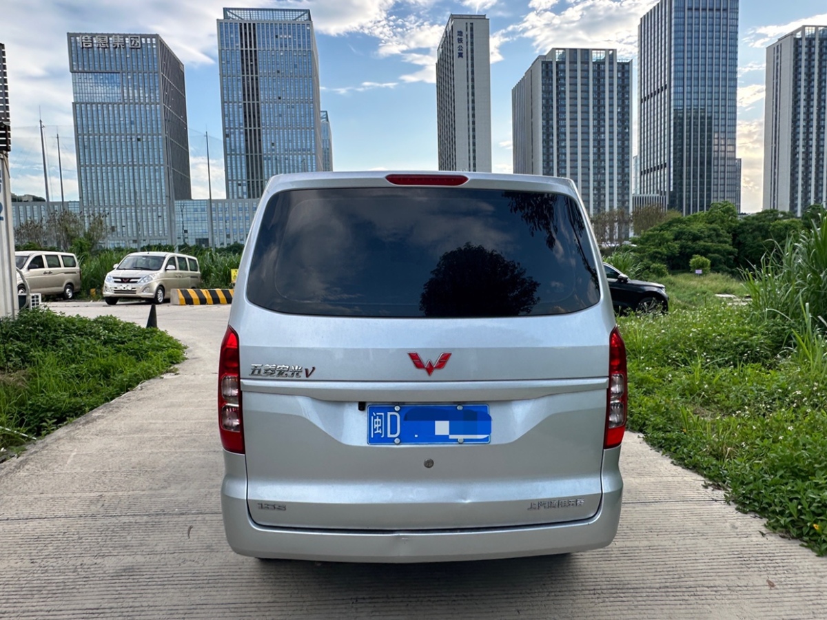 五菱 五菱宏光V  2022款 1.5L勁享版液壓助力LAR圖片