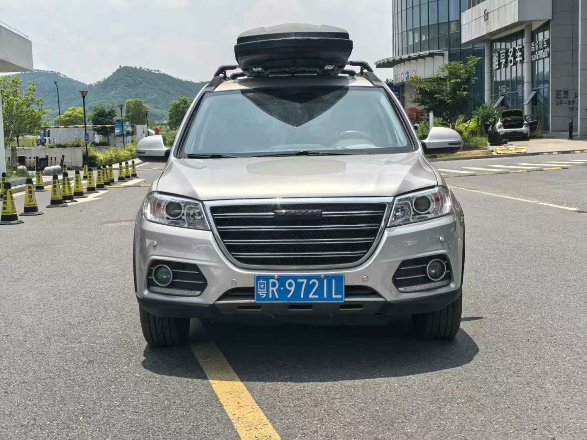 哈弗 H6  2015款 運(yùn)動版 1.5T 自動兩驅(qū)豪華型圖片