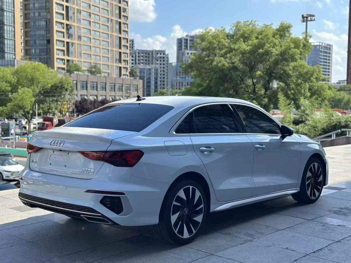 奧迪 奧迪A3  2024款 A3L Limousine 35 TFSI 時(shí)尚致雅型圖片
