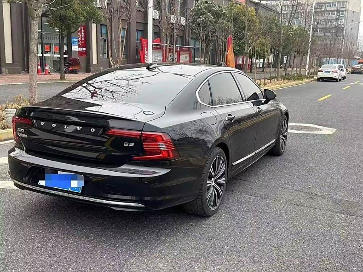 2024年10月沃爾沃 S90  2024款 B5 智遠(yuǎn)豪華版