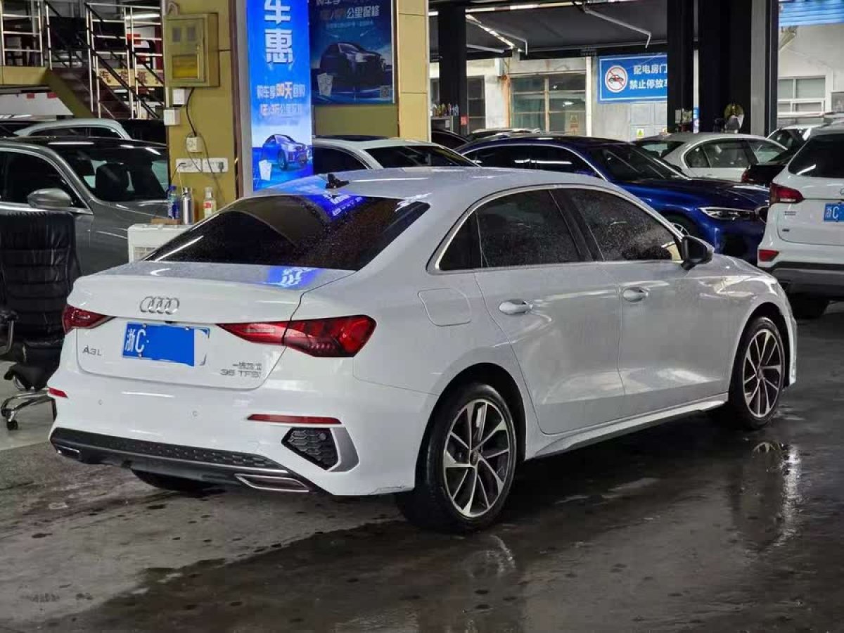 奧迪 奧迪A3  2022款 A3L Limousine 35 TFSI 進(jìn)取運(yùn)動(dòng)型圖片