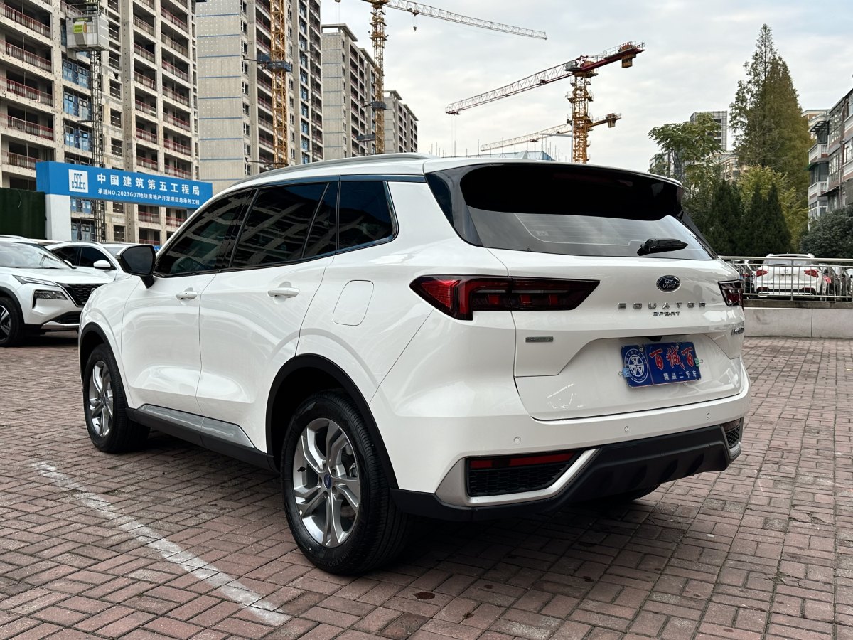 福特 領(lǐng)睿  2022款 EcoBoost 170 精領(lǐng)型圖片